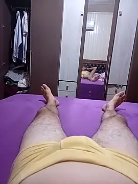 Gustavo198045 online show from 04-01-26, 01:30