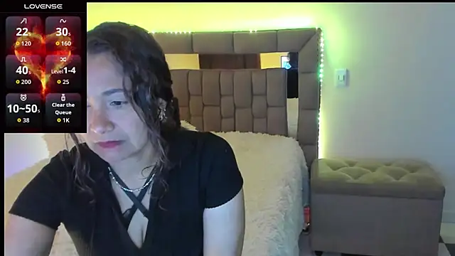 gabrielaponce11 online show from 09-19-25, 12:36