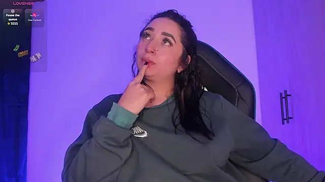 scarlett Collinss online show from 05-03-26, 02:05