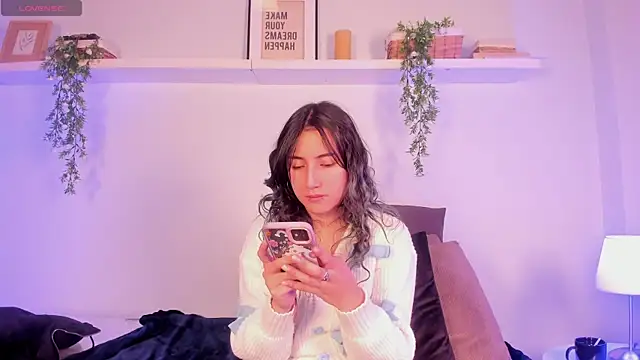 Vampgyal online show from 10-28-25, 08:41