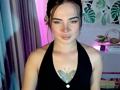 Snapshot of _SexyButterfly chatting on 10-10-25, 10:16 SexyButterfly online show from 10-10-25, 10:16