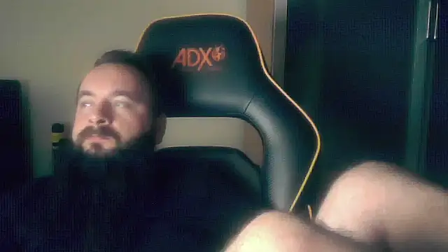 LondonMan1988 online show from 10-08-25, 05:02