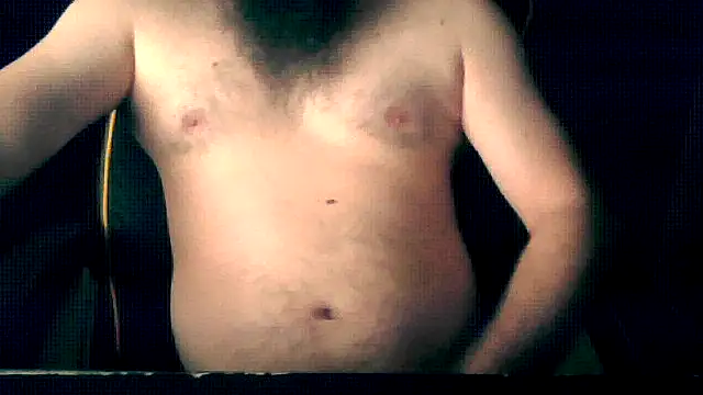 Snapshot of LondonMan1988 chatting on 02-08-26, 08:23 LondonMan1988 online show from 02-08-26, 08:23