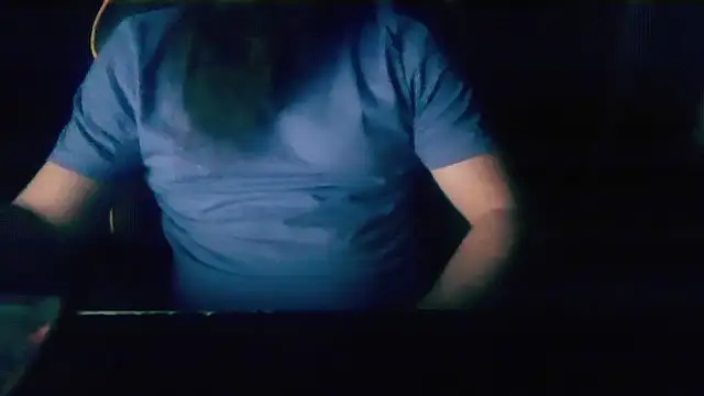 LondonMan1988 online show from 11-24-25, 05:57