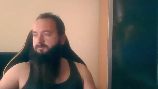 LondonMan1988 online show from 10-23-25, 08:13