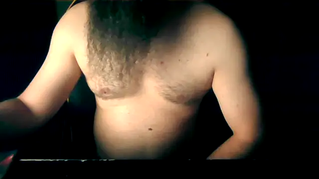 Snapshot of LondonMan1988 chatting on 02-19-26, 11:56 LondonMan1988 online show from 02-19-26, 11:56