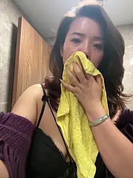 anna yngs online show from 10-10-25, 12:22