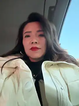 anna yngs online show from 12-16-25, 09:46