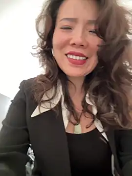 anna yngs online show from 05-25-26, 06:45