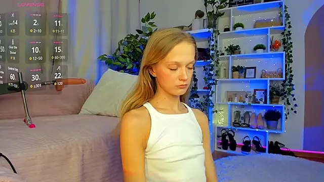 Kara smalltits online show from 11-23-25, 12:15