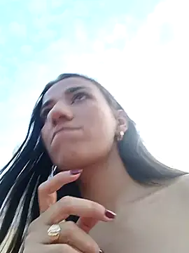 -juicy  online show from 10-22-25, 10:19