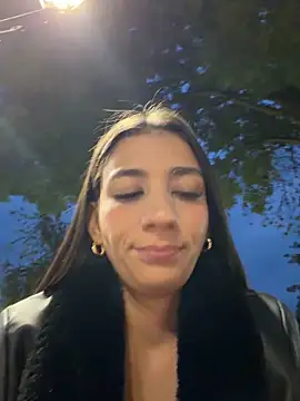 -juicy  online show from 04-12-26, 11:19