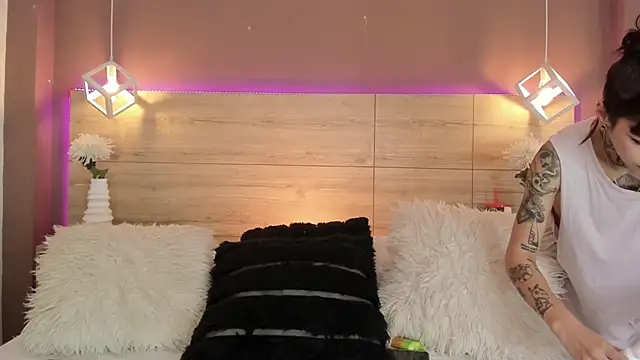 aa lunit online show from 12-15-25, 01:17