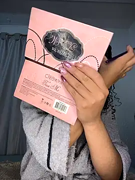 Yasmin777  online show from 10-26-25, 12:22