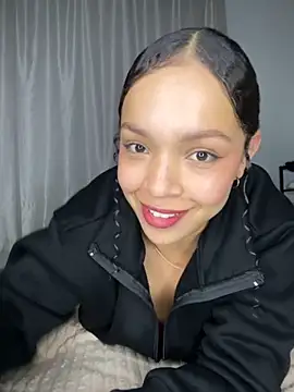 Yasmin777  online show from 11-25-25, 12:11