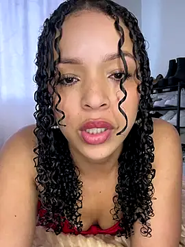 Snapshot of Yasmin777_ chatting on 09-14-25, 08:31 Yasmin777 online show from 09-14-25, 08:31