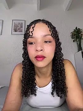 Snapshot of Yasmin777_ chatting on 06-06-26, 05:07 Yasmin777 online show from 06-06-26, 05:07