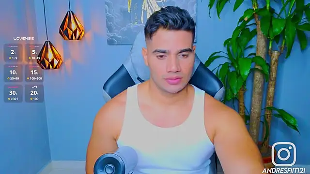 AndresR3 online show from 09-19-25, 01:53