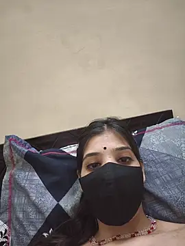 Snapshot of Princess_payal chatting on 06-17-26, 12:04 Princess payal online show from 06-17-26, 12:04
