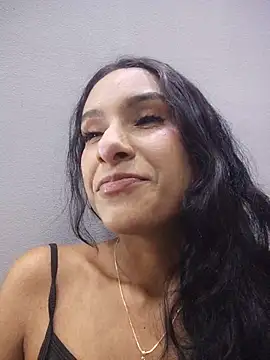 Snapshot of TharaMills chatting on 06-26-26, 03:23 TharaMills online show from 06-26-26, 03:23