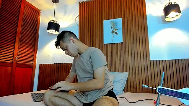 David niet online show from 11-08-25, 06:11