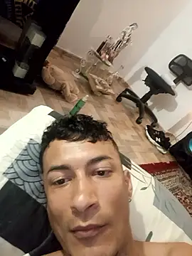 Alejobig27 online show from 01-17-26, 05:44