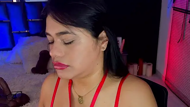 Issafoxx online show from 02-26-26, 11:54