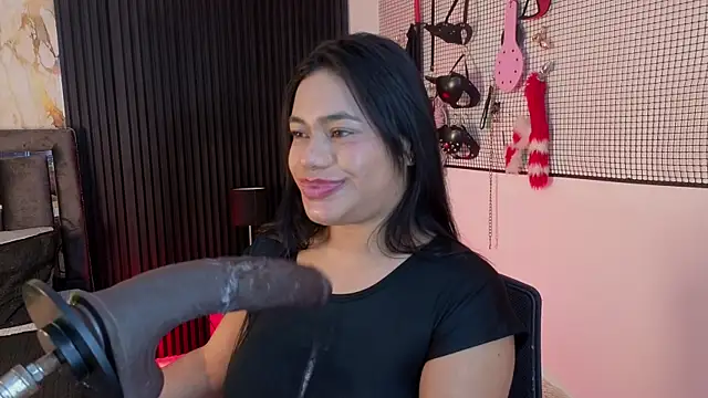 Issafoxx online show from 06-11-26, 12:13