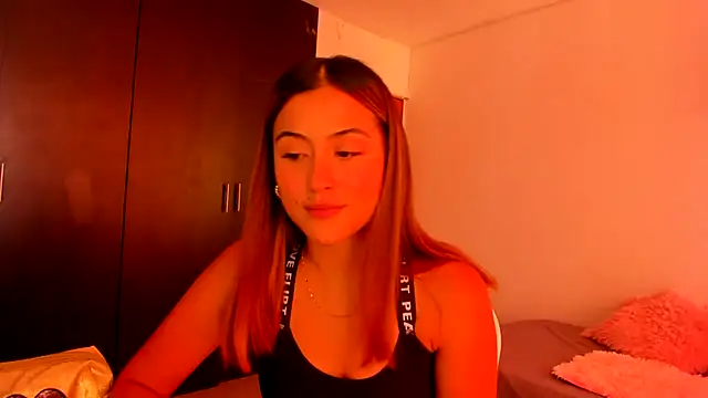 Ana  Pink online show from 10-25-25, 07:47