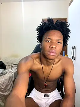 Snapshot of eunegrao chatting on 09-15-25, 02:45 eunegrao online show from 09-15-25, 02:45
