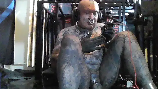 Snapshot of object857 chatting on 02-06-26, 11:01 object857 online show from 02-06-26, 11:01