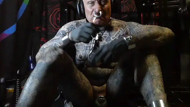 Snapshot of object857 chatting on 02-15-26, 08:08 object857 online show from 02-15-26, 08:08