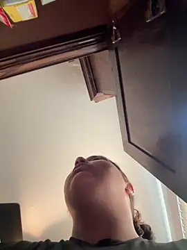 1n0nlythroat online show from 02-11-26, 09:47