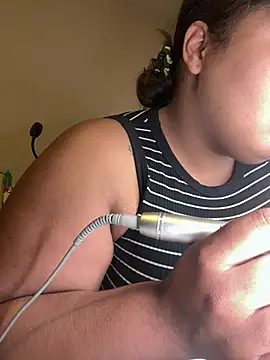 1n0nlythroat online show from 05-19-26, 09:44