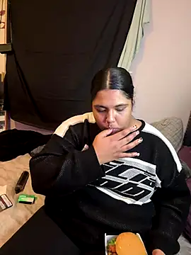 1n0nlythroat online show from 12-23-25, 01:16