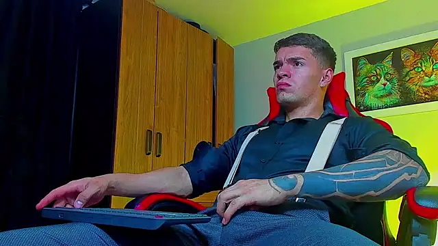 ALPHA DOMINUS  online show from 09-25-25, 03:45