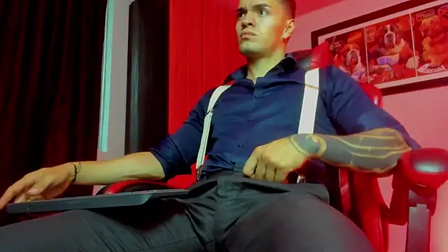 ALPHA DOMINUS  online show from 03-10-26, 03:54