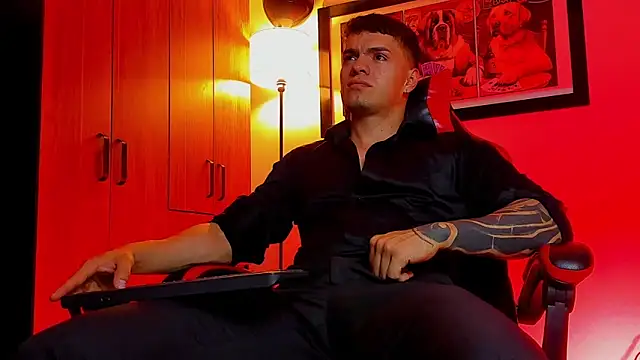 ALPHA DOMINUS  online show from 11-26-25, 04:01