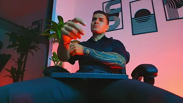 ALPHA DOMINUS  online show from 03-25-26, 03:50