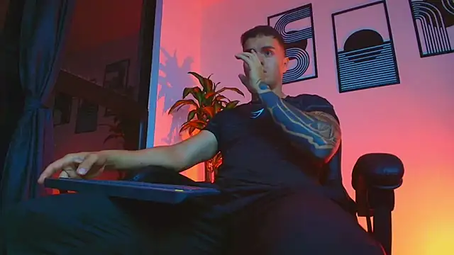 ALPHA DOMINUS  online show from 04-15-26, 10:21