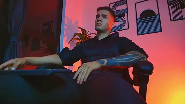 ALPHA DOMINUS  online show from 04-14-26, 04:06