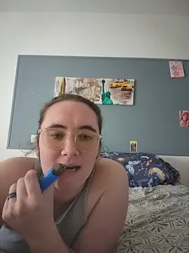 AndHerXO online show from 07-24-26, 02:24