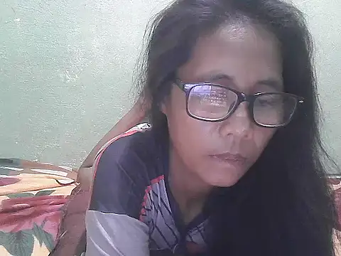 Snapshot of HotLadyPinay32 chatting on 10-19-25, 08:55 HotLadyPinay32 online show from 10-19-25, 08:55