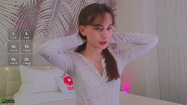 LolaPrise online show from 04-05-26, 01:34