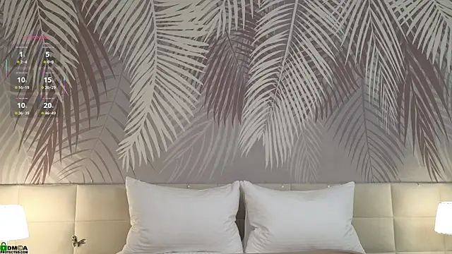 Snapshot of LolaPrise chatting on 10-02-25, 01:42 LolaPrise online show from 10-02-25, 01:42