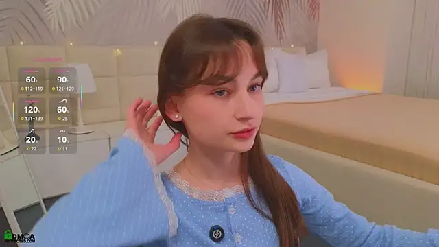 LolaPrise online show from 03-18-26, 01:31