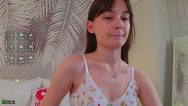 LolaPrise online show from 11-18-25, 01:32