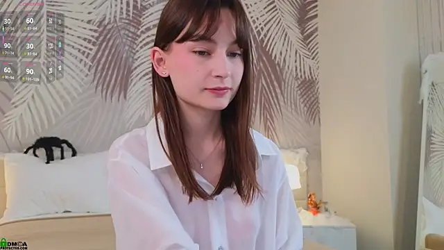 LolaPrise online show from 10-26-25, 01:39