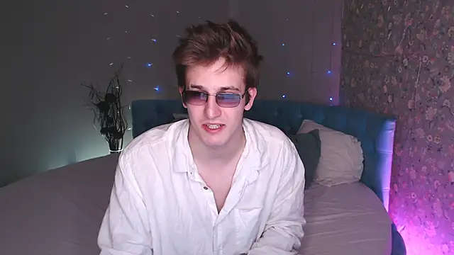 KiskaKurt online show from 09-20-25, 09:09