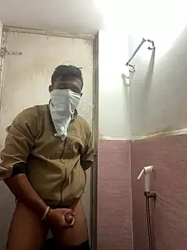 Snapshot of omkarcoll chatting on 01-09-26, 06:04 omkarcoll online show from 01-09-26, 06:04